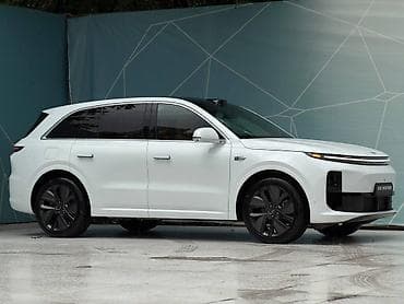 Lixiang L6: 2024 г., 1.5 л, Автомат, Гибрид, Кроссовер