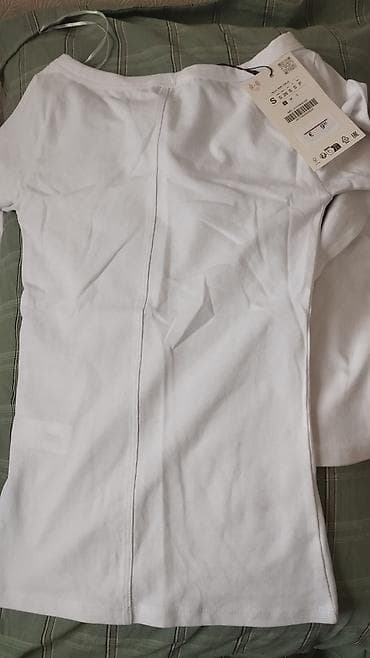 helly hansen: ZARA лонгслив лодочка. Ткань очень мягкая и приятная к телу. Цвет — 3