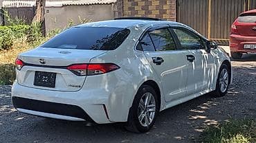 Продажа авто: Toyota Levin: 2019 г., 1.8 л, Вариатор, Гибрид, Седан — 5