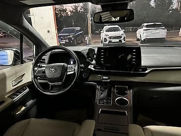 audi a8 d2: Toyota Sienna: 2021 г., 2.5 л, Автомат, Гибрид, Минивэн — 8