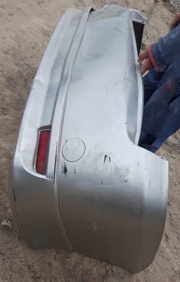 рейка на ипсум: Бампер 
Тайота Ипсун 2002
задний бампер с юбкой — 3