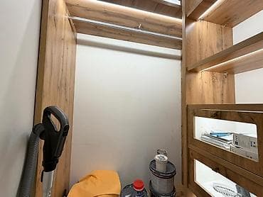 mod: For rent designer 2 bedroom apartment in the golden square. 94 — 6