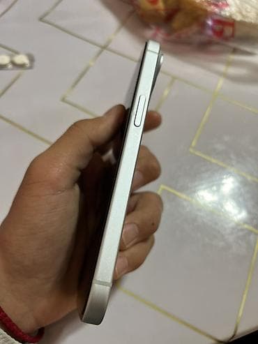 super nintendo: IPhone 15, Б/у, 128 ГБ, Старлайт, Защитное стекло, Чехол, 81 % — 2