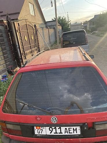девятка 99: Volkswagen Passat: 1990 г., 1.8 л, Механика, Бензин, Универсал — 5
