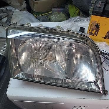 кабана: Передняя правая фара Mercedes-Benz 1994 г., Б/у, Оригинал — 1