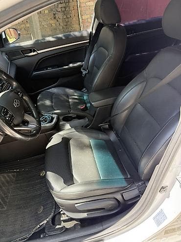 Hyundai Avante: 2020 г., 1.6 л, Автомат, Бензин, Седан — 7