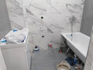 кухонный разделочный стол: Фартук на кухне, Укладка плитки в ванной, Укладка плитки на стену | Керамогранитая плитка | Вертикальная укладка, Горизонтальная укладка, Раскладка в разбежку Больше 6 лет опыта — 4