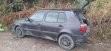 Продажа авто: Volkswagen Golf: 1993 г., 1.6 л, Механика, Бензин, Хэтчбэк — 3