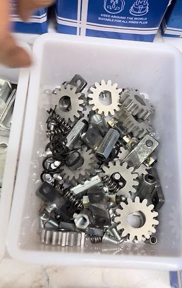 Компрессоры: Запчасти для промышленного оборудования и механизмов Ассортимент: - — 4