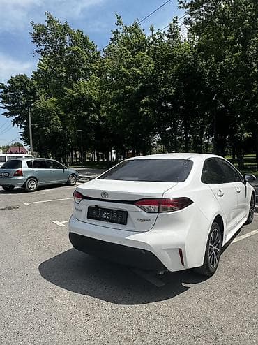 тойота в рассрочку: Toyota Corolla: 2023 г., 1.5 л, Автомат, Бензин, Седан — 4