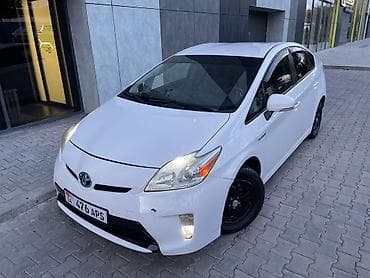 prius: Toyota Prius: 2013 г., 1.8 л, Автомат, Гибрид, Лифтбек — 2