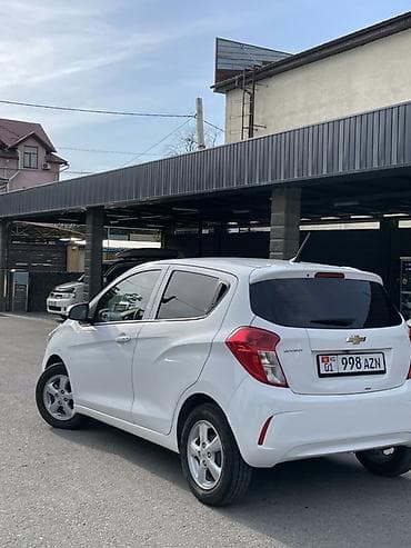 центральный авторынок ишкаван: Chevrolet Spark: 2020 г., 1 л, Автомат, Бензин, Хэтчбэк — 6