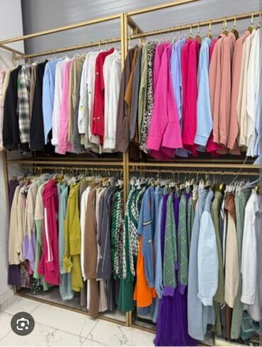 Вешалка для одежды для магазина в отличном состоянии высота 190см