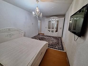 продаю квартиру микрорайон: 1 комната, 38 м², 104 серия, 1 этаж, Старый ремонт — 2