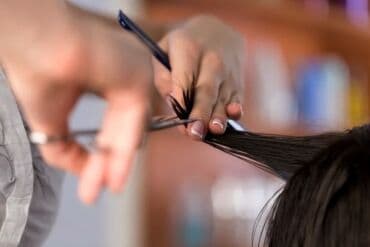 Парикмахер Женские стрижки. Фиксированная оплата