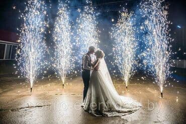 холодные фонтаны: Холодный фонтан — это эффектное украшение для любого праздника. Он — 2