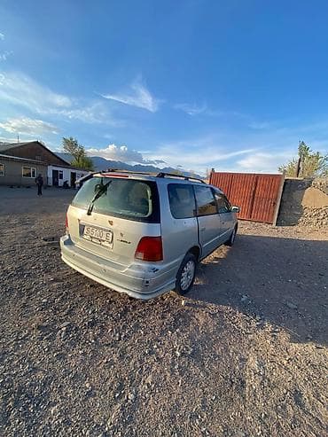 Продажа авто: Honda Shuttle: 1996 г., Универсал — 2