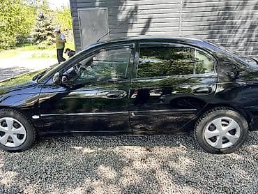 surf 185: Toyota Avensis: 1998 г., 1.6 л, Ручные, Бензин, Седан — 6