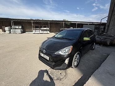 e2 byd: Toyota Prius C: 2016 г., Автомат, Гибрид, Хэтчбэк — 4