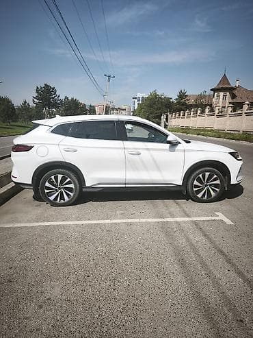 продаю или меняю внедорожник: BYD Song Plus: 2023 г., 1.5 л, Вариатор, Гибрид, Кроссовер — 3