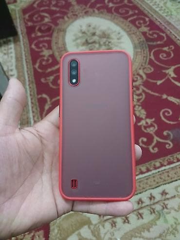 Samsung Galaxy A01, Б/у, 16 ГБ, цвет - Красный, 2 SIM — 2