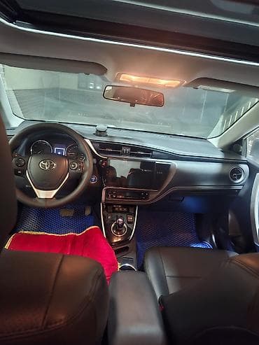 elantra 2017: Toyota Corolla: 2019 г., 1.8 л, Автомат, Гибрид, Седан — 4