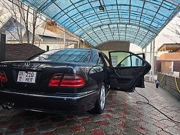 Транспорт: Mercedes-Benz E-Class: 2000 г., 4.3 л, Автомат, Бензин, Седан — 1