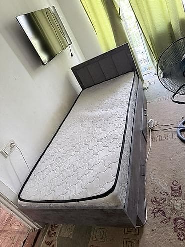Мебель: Односпальная кровать, Б/у, С матрасом, длина - 200 см — 3