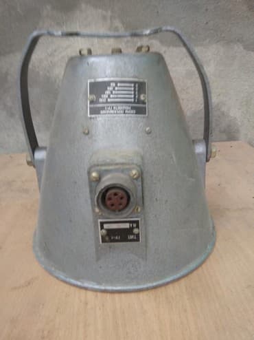 Громкоговоритель автомобильный рабочий изготовлен в СССР. (усилителя