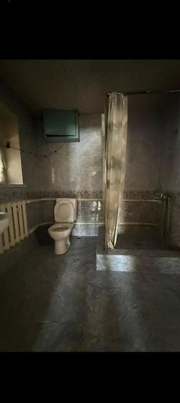 Дома: 65 м², 4 комнаты — 3