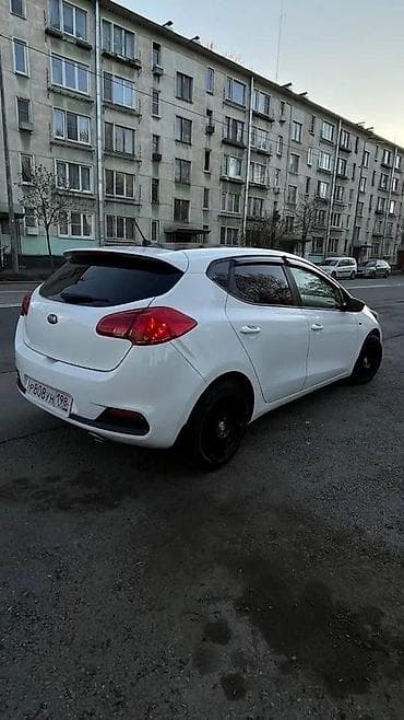 отдам в рассрочку: Kia Ceed: 2015 г., 1.6 л, Автомат, Бензин, Хэтчбэк — 9