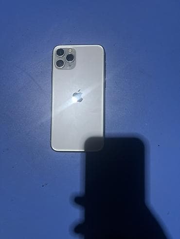 IPhone 11 Pro, Б/у, 64 ГБ, Серебристый, Чехол, 100 %