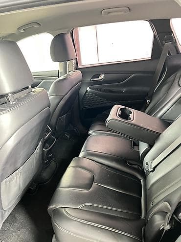 вмятина: Hyundai Santa Fe: 2020 г., 2 л, Автомат, Дизель, Кроссовер — 6