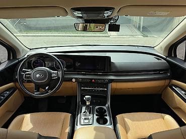 b class: Kia Carnival: 2021 г., 2.2 л, Автомат, Дизель, Минивэн — 4