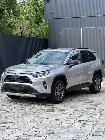 Toyota RAV4: 2019 г., 2.5 л, Автомат, Бензин, Кроссовер
