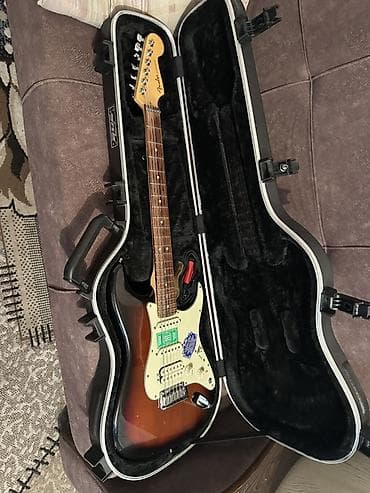 Электрогитара Fender Stratocaster HSS (American