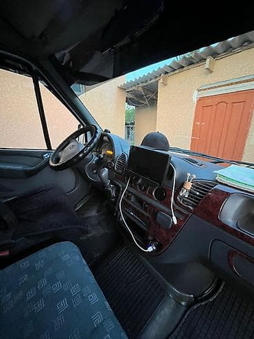 авто лизинк бишкек: Mercedes-Benz Спринтер: 2003 г., 2.2 л, Кол менен иштөөчү, Дизель, Бус — 6