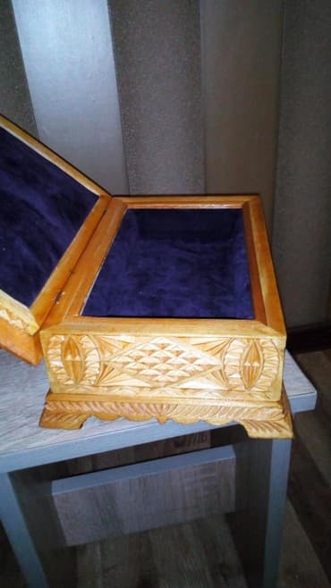 чехол для xs: Шкатулка ручной работы новая 35* 17 см, внутри обшита синим красивым — 3