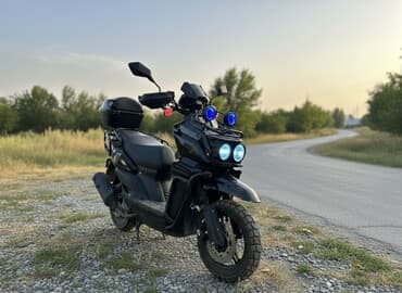 мотоцикл с автоматической коробкой передач: Скутер/мопед класса 125–150 см³ в стиле ADV с доработками для города и — 1