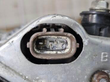 генератор 211: Генератор Honda 1998 г., Б/у, Оригинал, Германия — 4