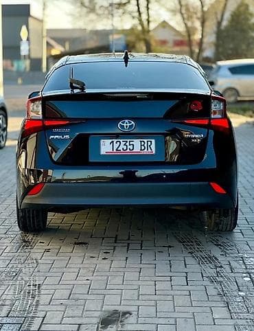 газ болон на авто: Toyota Prius: 2020 г., 1.8 л, Вариатор, Гибрид, Хэтчбэк — 4
