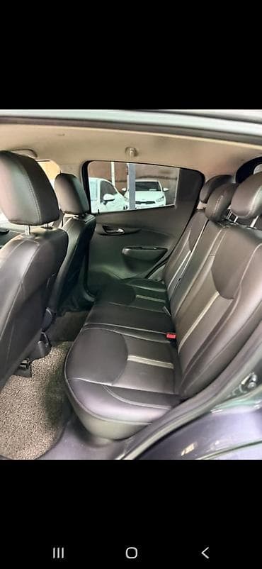 Chevrolet Spark: 2019 г., Автомат, Бензин, Хэтчбэк — 4