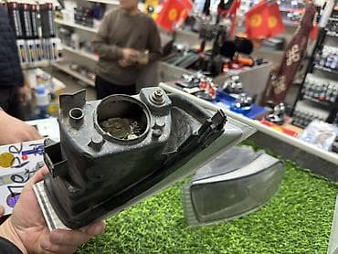 Автокосметика: Комплект передних фар Lexus 2005 г., Б/у, Оригинал, США — 9