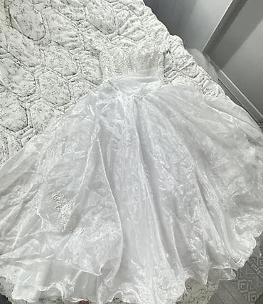 бальное платье: Свадебное платье Было в аренде 4 раза Элегантное свадебное — 5