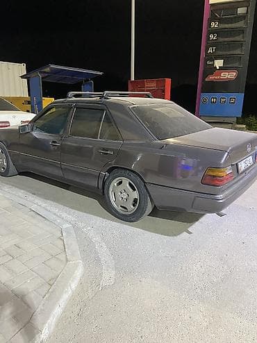 Транспорт: Mercedes-Benz W124: 1991 г., 2.6 л, Автомат, Бензин, Седан — 4