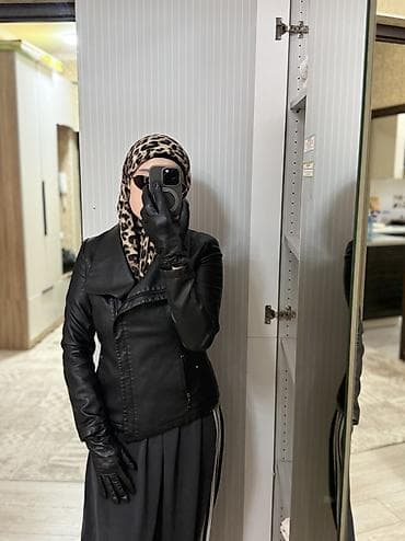 чёрная кожаная куртка: Кожаная куртка, Косуха, Экокожа, Приталенная модель, S — 4