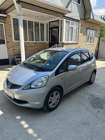 daihatsu кори: Honda Jazz: 2009 г., 1.3 л, Механика, Бензин, Хэтчбэк — 6