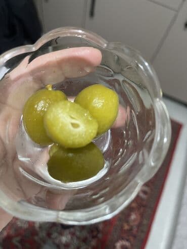 малок рыба: Кому маринованных, кислых, солёных, зелёных абрикос? 🤤 Банки до краёв — 3