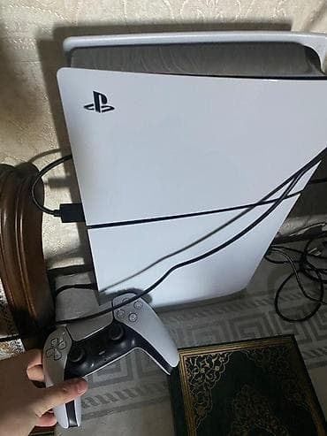 Игровая консоль Sony PlayStation 5 с геймпадом DualSense. - Цвет
