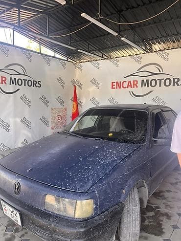 e star: Volkswagen Passat: 1989 г., Седан — 1